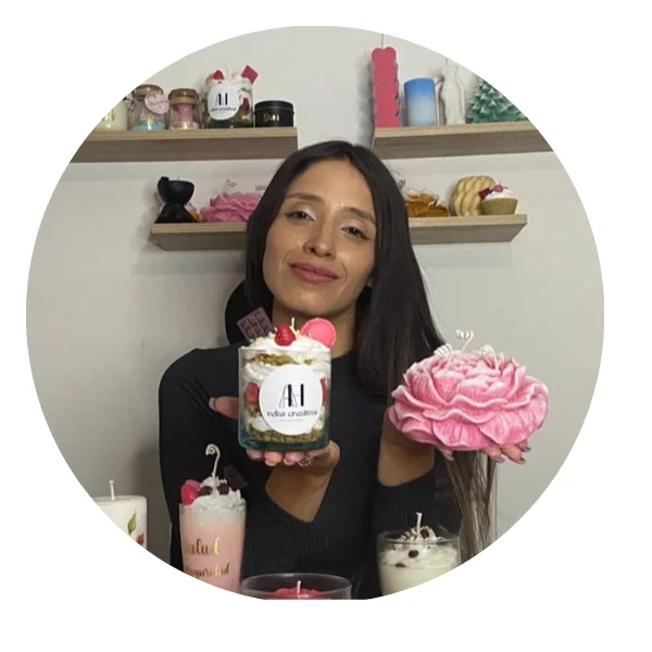 Andrea, creadora del programa de velas